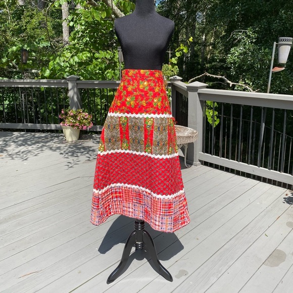 Vintage 60s Metal Zipper Cottagecore Prairie plaid FlorL Quilted Maxi Skirt - Picture 1 of 7